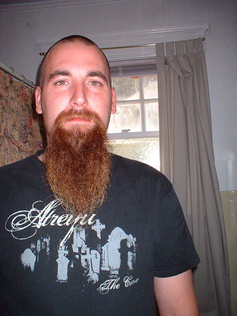 2006_1104JesseBeforeTheShave.JPG