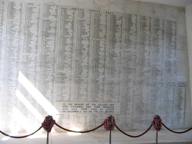 2006_0115_MarbleWallOfFallenMen