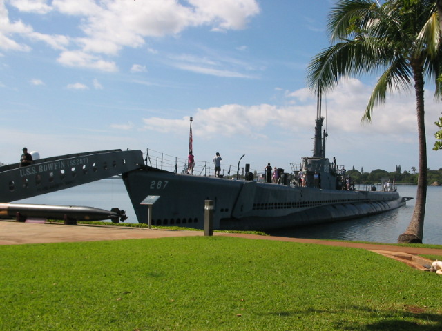 2006_0115_USSBowfin