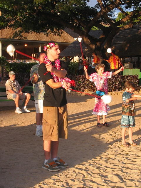 2006_0116_NickTheBagTwirler