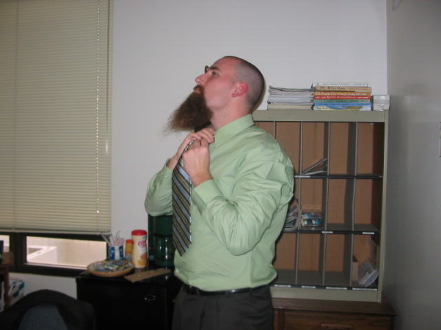 2006_0117_FixingUpHisTie