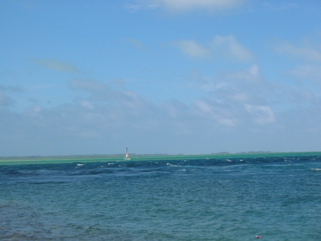 2006_0122_SailboatOnTheWater