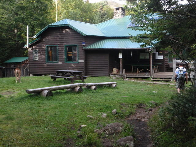2009_0915JohnsBrookRangerLodge.JPG