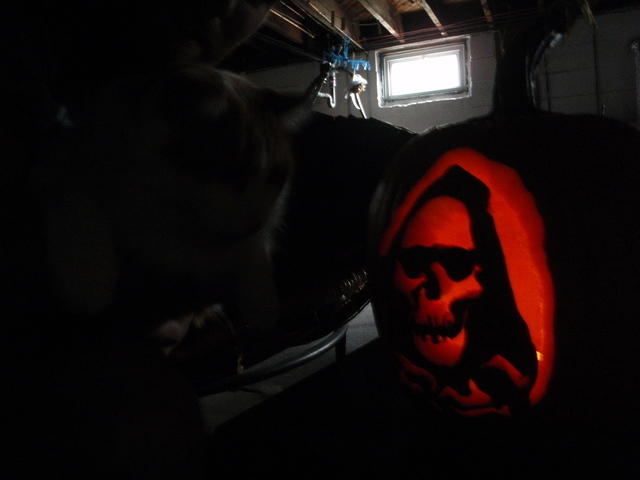 2009_1030PumpkinCarving4.JPG