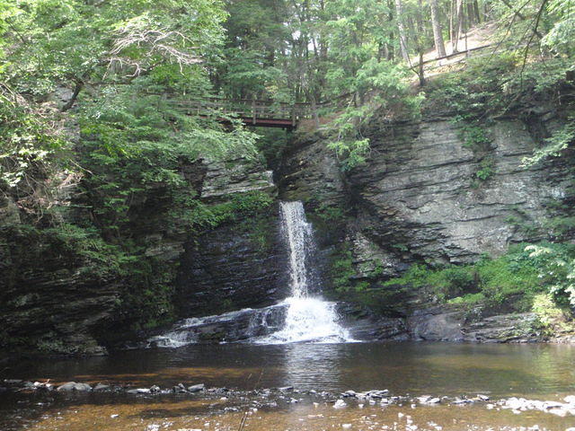 2010_0612WaterFall.JPG