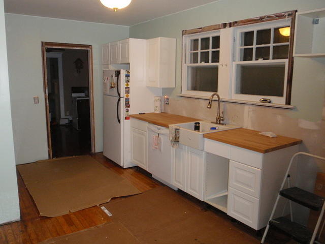 2010_0106KitchenCabinets.JPG