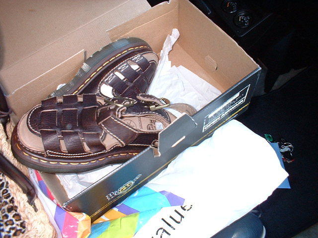 2002_0618GiftFromJesseOops