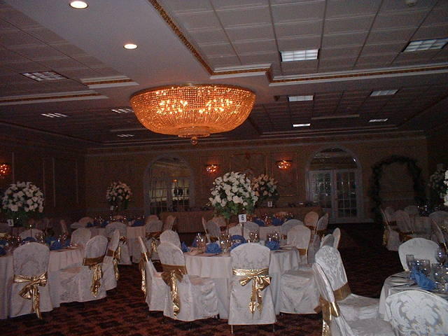 2002_0721VanityFareBallroom