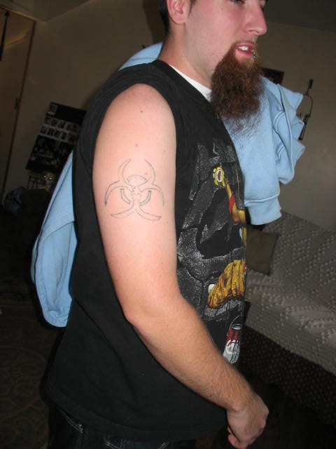 2004 1113 ArmPreSleeve