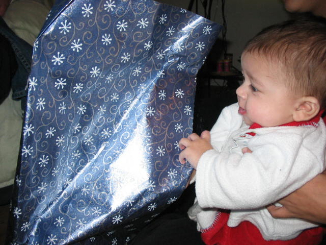 2004 1225 OpeningHisGifts