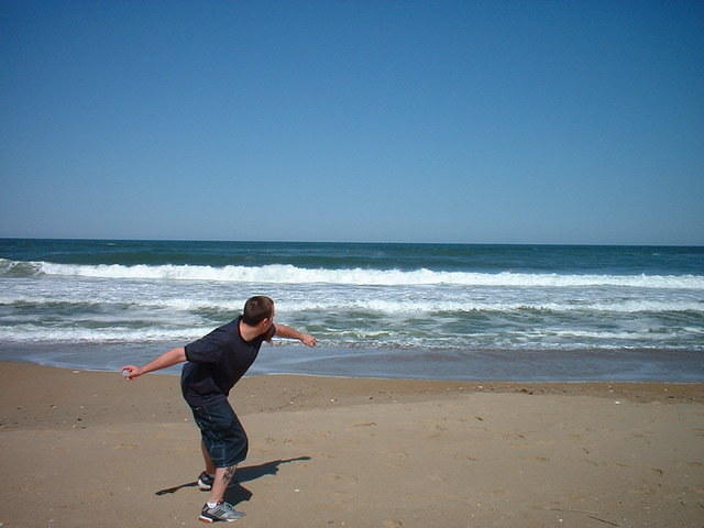 2004 0416ThrowingShells