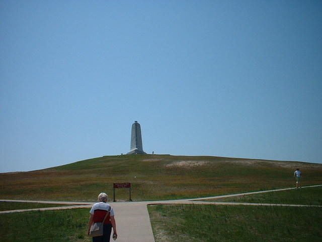 2004 0418KillDevilsHill