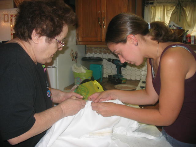 2005 0815 PullingOutStitches