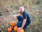 2006_1015PumpkinGuardianJesse.JPG