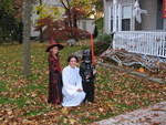 2006_1031TrickOrTreaters.JPG