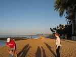 2006_0115_WaikikiBeach